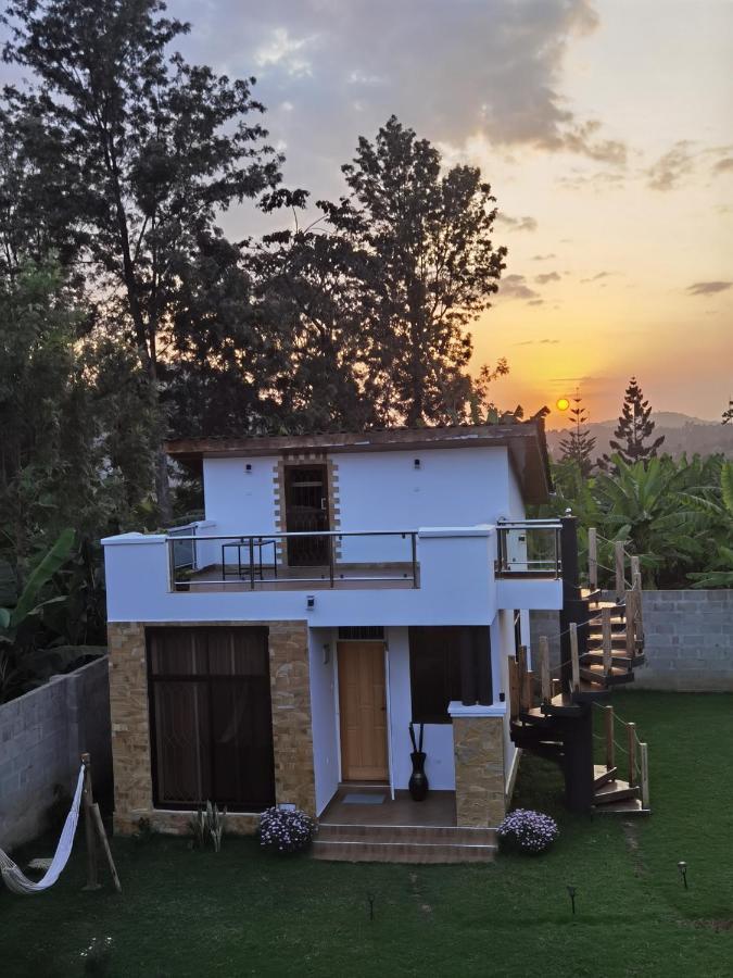 Appartement Tiny House With Amazing View à Arusha Extérieur photo
